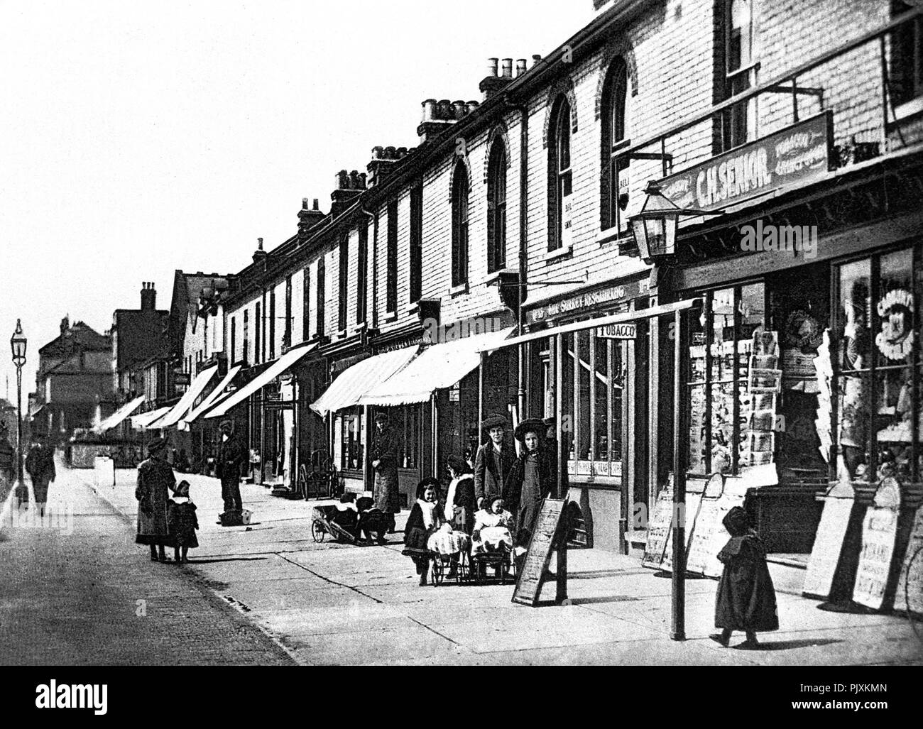 Lynchford Road, Farnborough, early 1900s Stock Photo Alamy
