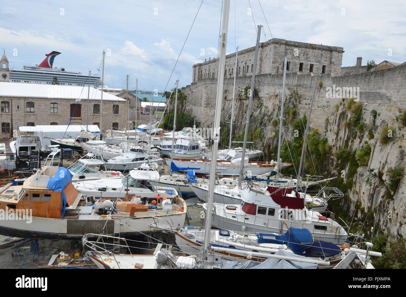 Fort Hamilton in Bermuda Stock Photo - Alamy