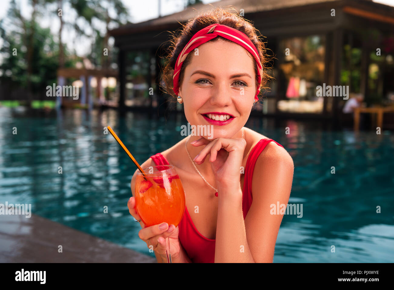 Bikini body happy hi-res stock photography and images - Page 17