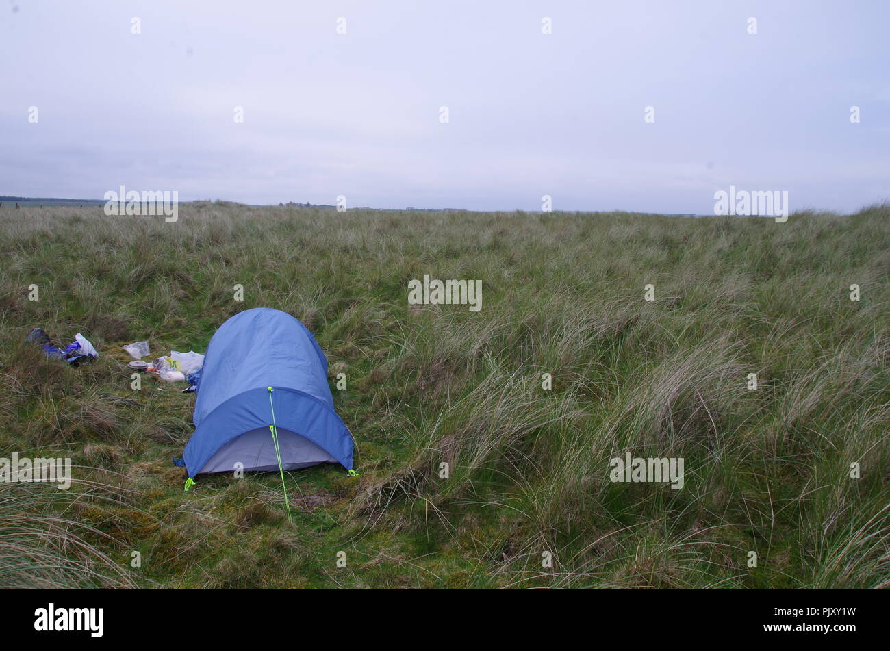 Wild camping. Sinclairs Bay. John o' groats (Duncansby head) to lands end. Cornwall. End to end trail. Caithness. Scotland. UK Stock Photo