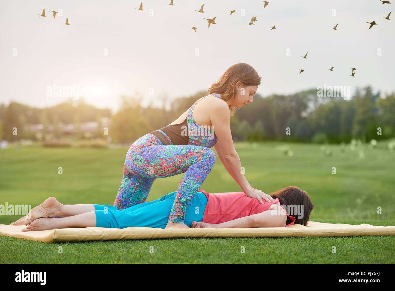 Body massage woman holiday spa hires stock photography and images Alamy