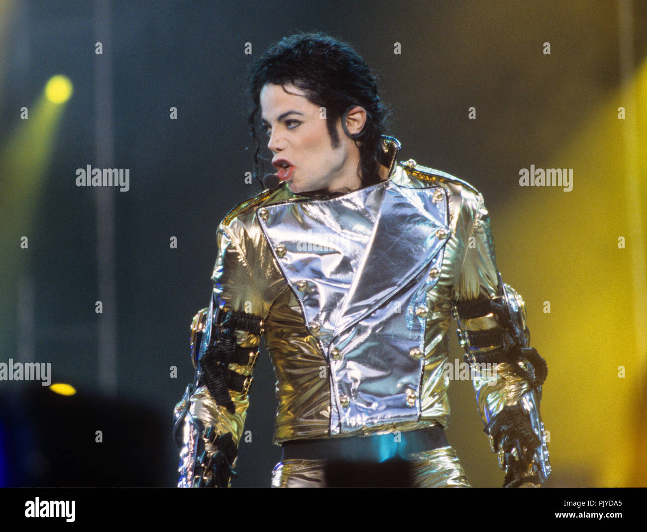 Michael Jackson on 31.05.1997 in Bremen. | usage worldwide Stock