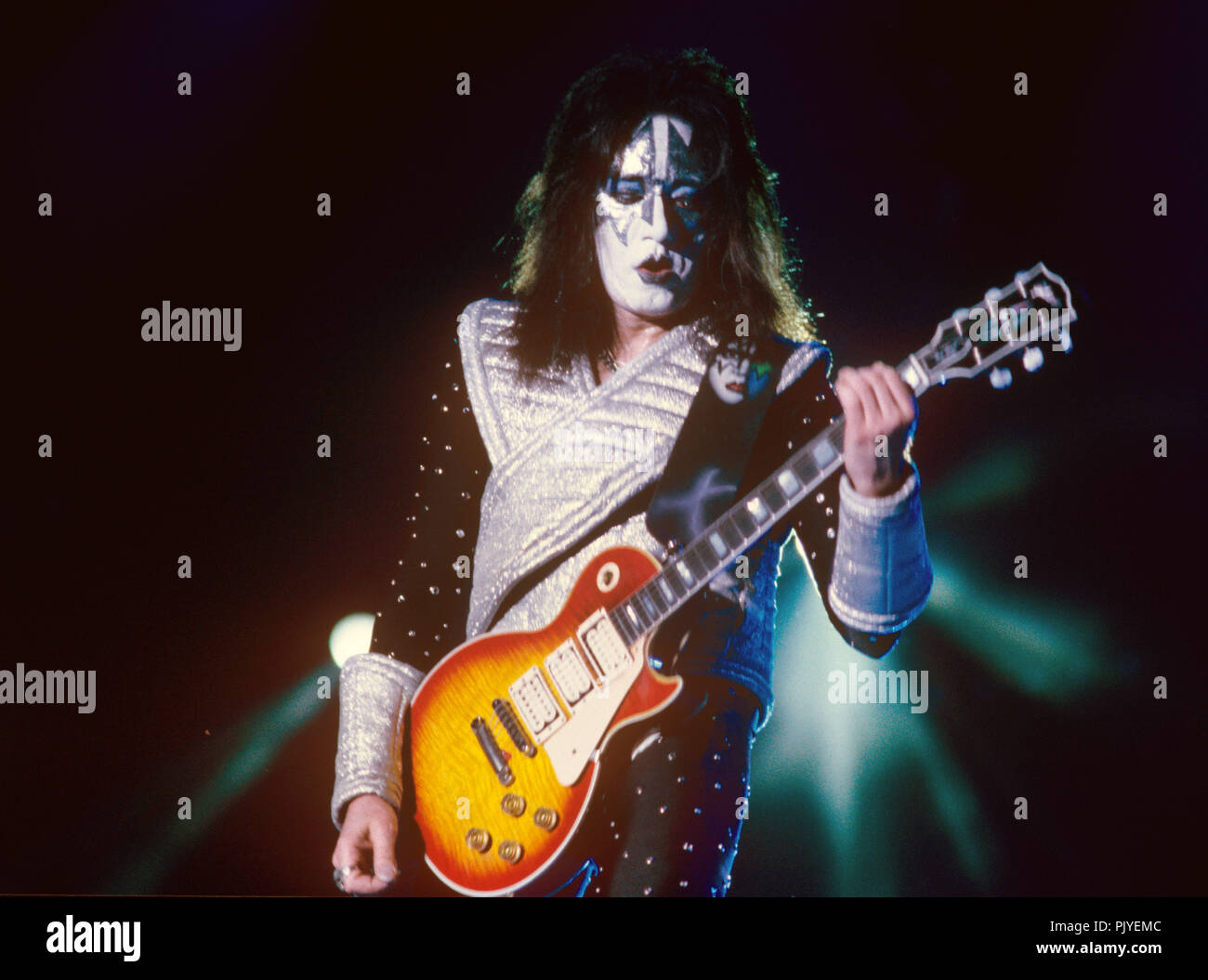Ace frehley kiss hi-res stock photography and images - Alamy Ace frehley kiss hi-res stock photography and images - Alamy