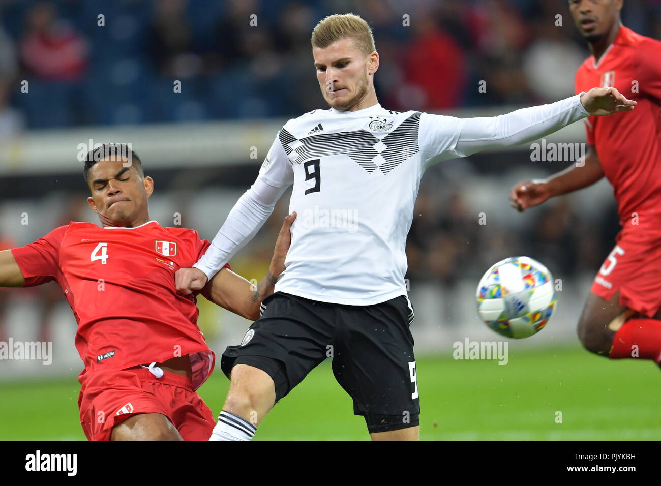Sinsheim, Germany. 09th Sep, 2018. Soccer Friendly match: Germany vs Peru in the Wirsol Rhein-Neckar-Arena: Timo Werner (R) from Germany and Anderson Santamaria from Peru vie for the ball. Credit: Uwe Anspach/dpa/Alamy Live News Stock Photo