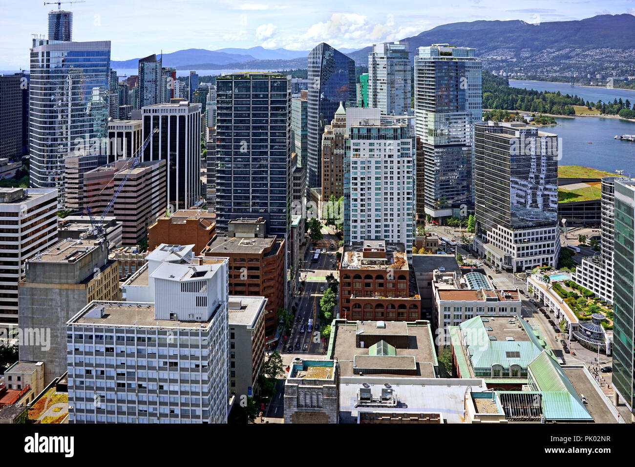 Vancouver aerial skyline hi-res stock photography and images - Alamy
