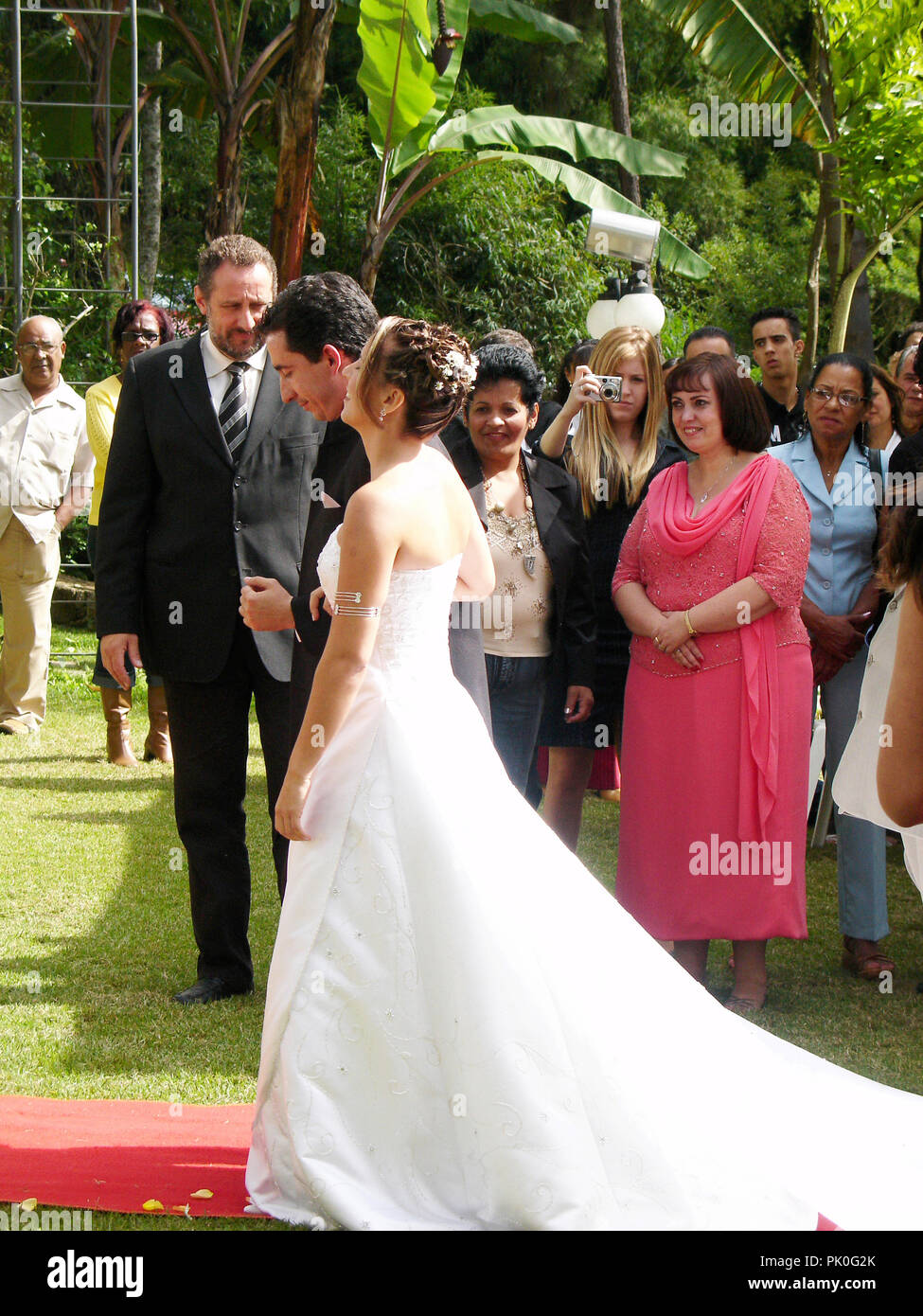 https://c8.alamy.com/comp/PK0G2K/ceremony-of-marriage-bride-so-paulo-brazil-so-paulo-PK0G2K.jpg