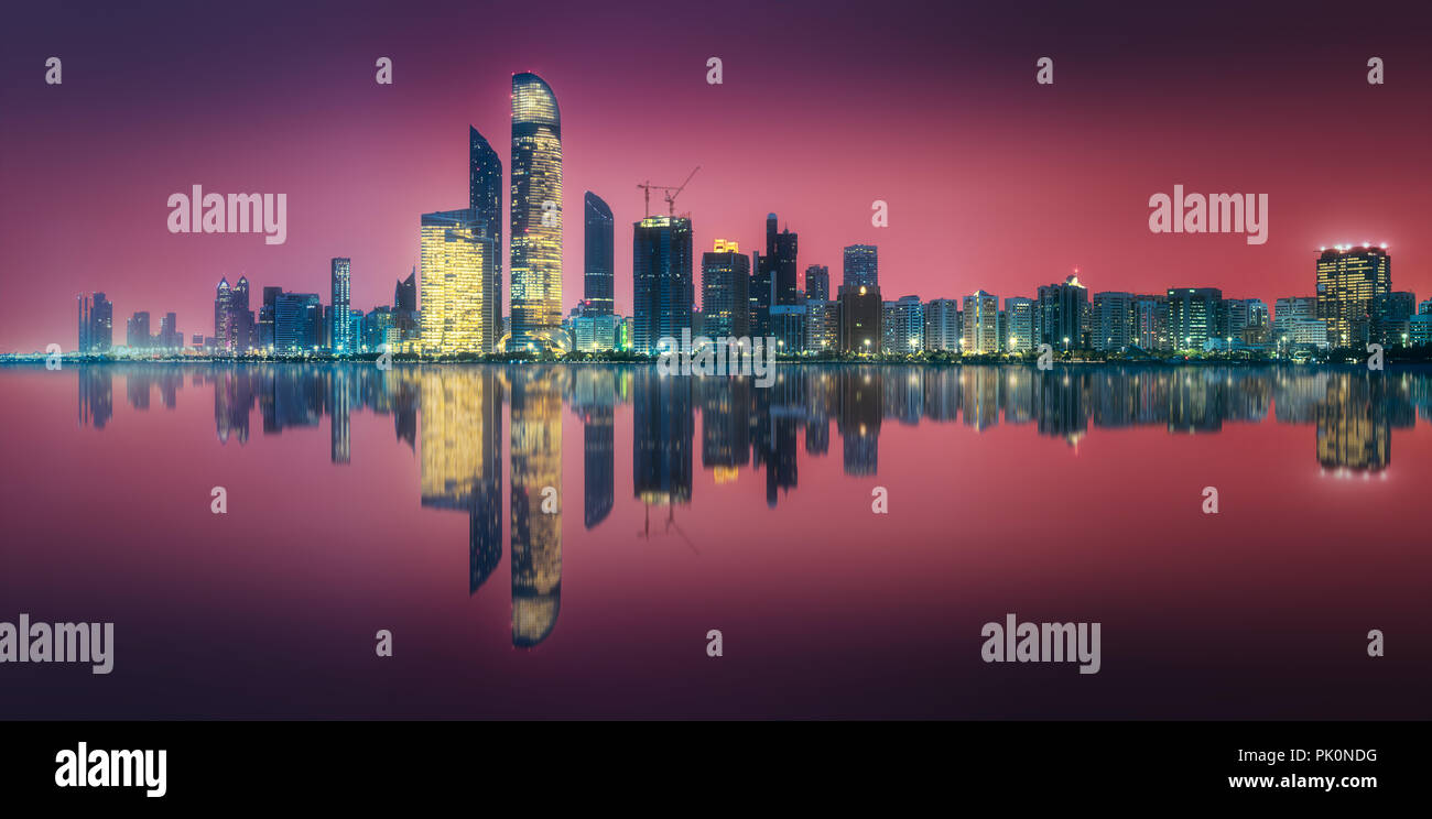 Panoramic view of Dubai Business bay, UAE Stock Photo Alamy
