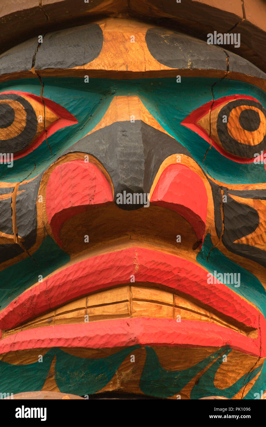 Clan Totem of our Nations totem, Duncan, British Columbia, Canada Stock Photo