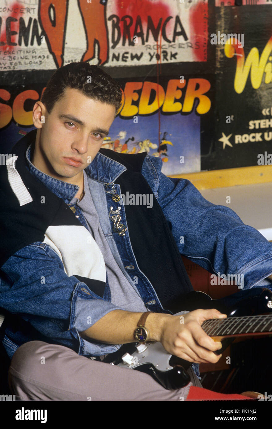 Eros Ramazzotti on 14.12.1987 in München / Munich. | usage worldwide