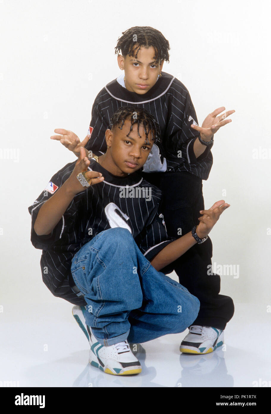 Kris kross hi-res stock photography and images - Alamy