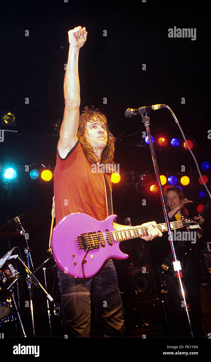 Stan Bugh Stan Bush on 28.09.1987 in Hamburg | usage worldwide Stock Photo - Alamy