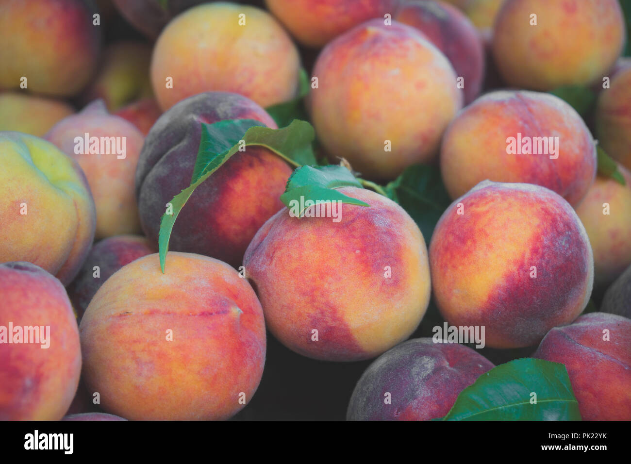 Peaches supermarket hi-res stock photography and images - Alamy