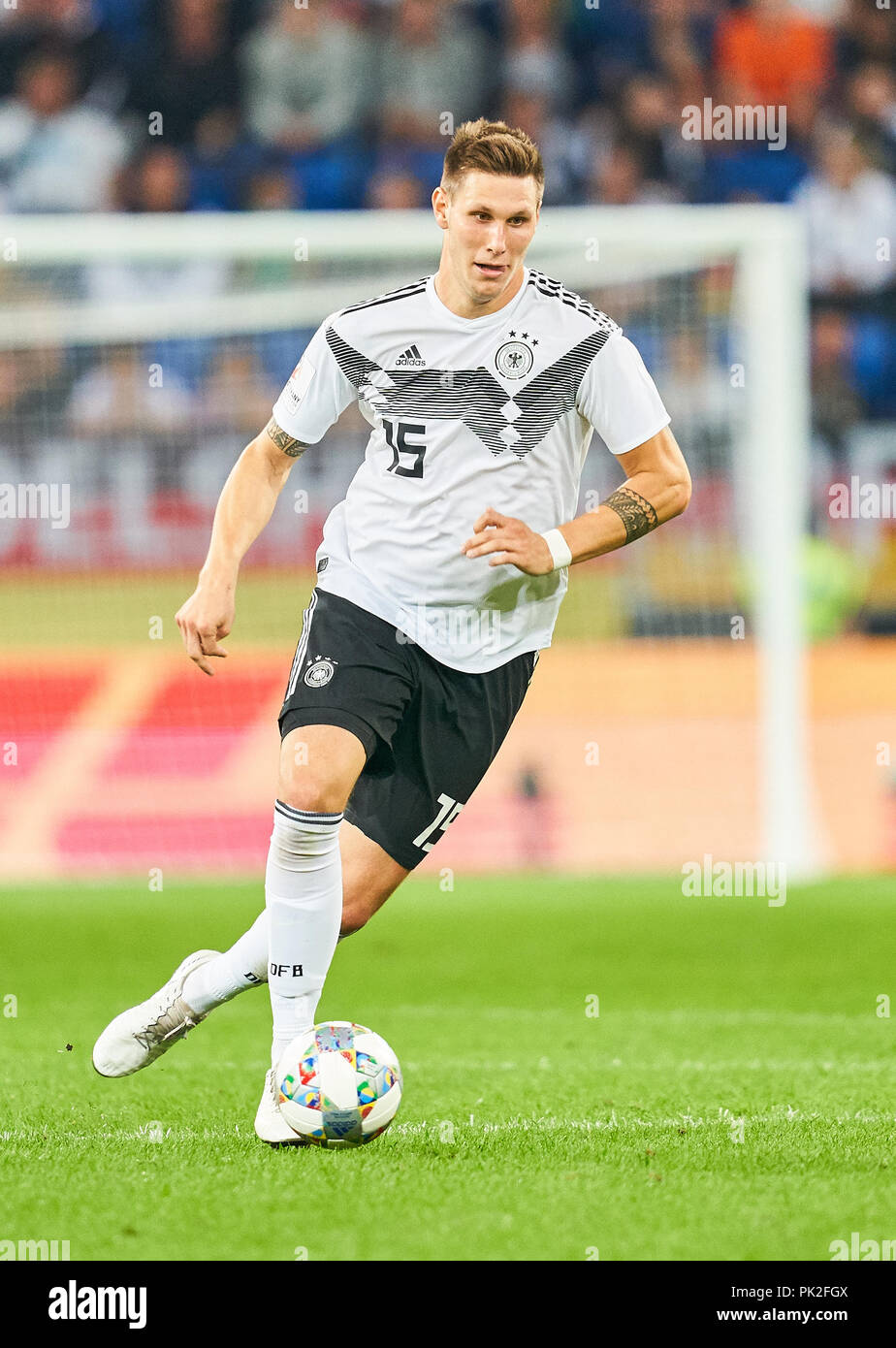 Germany - Peru, Sinsheim, Sept 09, 2018 Niklas SUELE, DFB 15      drives, controls the ball, action, full-size, Single action with ball, full body, whole figure, cutout, single shots, ball treatment, pick-up, header, cut out,  GERMANY - PERU 2-1 Important: DFB regulations prohibit any use of photographs as image sequences and/or quasi-video.  Football friendly match, test, Season 2018/2019,  September 09, 2018  Sinsheim, Germany. © Peter Schatz / Alamy Live News Stock Photo