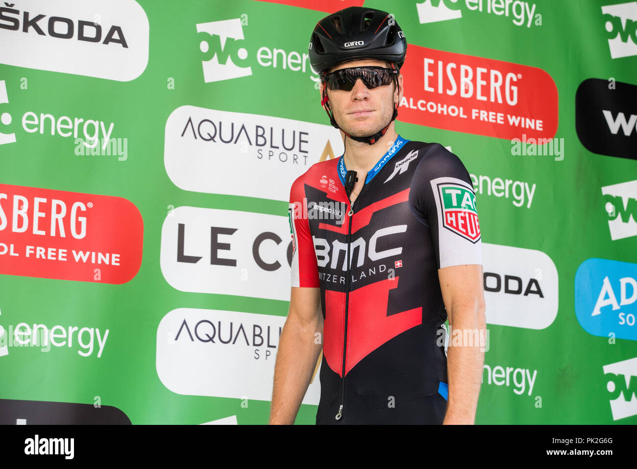 London Uk 9th September 18 Bmc Racing Team S Jurgen Roelandts Is Presented Before The 77km London Stage Stage 8 Of The Ovo Energy Tour Of Britain Cycle Race Credit Mark Kerrison Alamy Live London Uk 9th September 18 Bmc Racing Team S Jurgen Roelandts Is Presented Before The 77km London Stage Stage 8 Of The Ovo Energy Tour Of Britain Cycle Race Credit Mark Kerrison Alamy Live