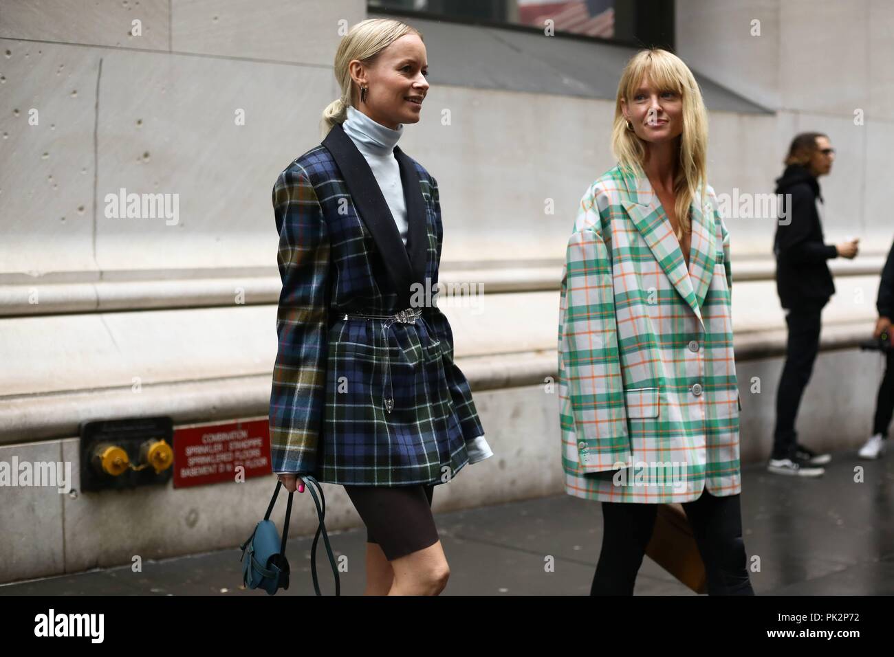 Thora Valdimarsdottir and Jeanette Friis Madsen posing on the street outside the Tibi show during New York Fashion Week - Sept 9, 2018 - Photo: Runway Manhattan ***For Editorial Use Only?*** | Verwendung weltweit Stock Photo