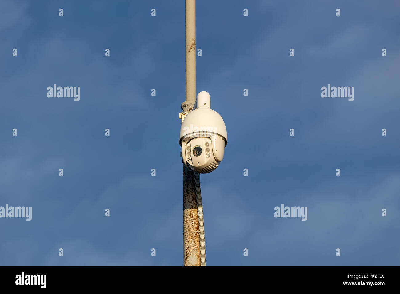 Cellular antenna on blue sky background Stock Photo - Alamy
