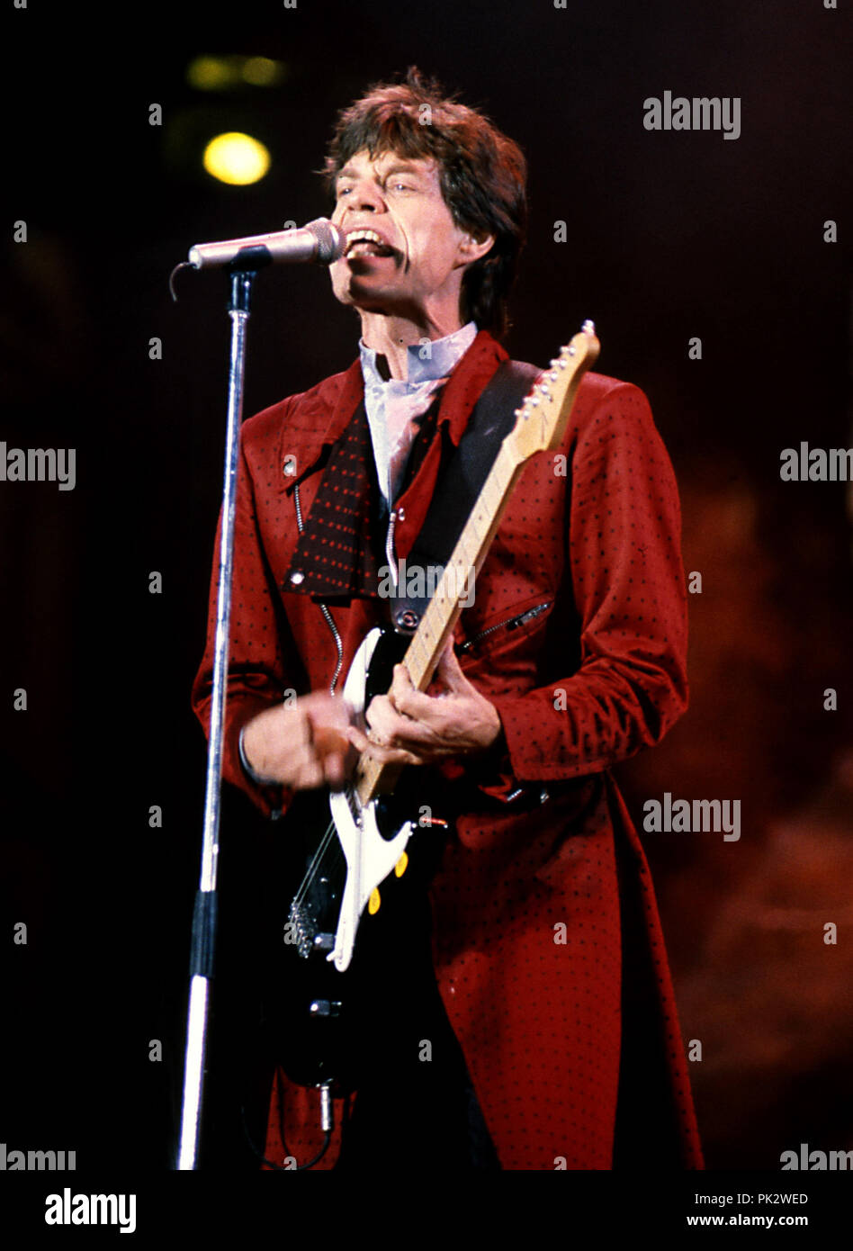 Rolling Stones - concert in 1990 - Mick Jagger | usage worldwide Stock  Photo - Alamy