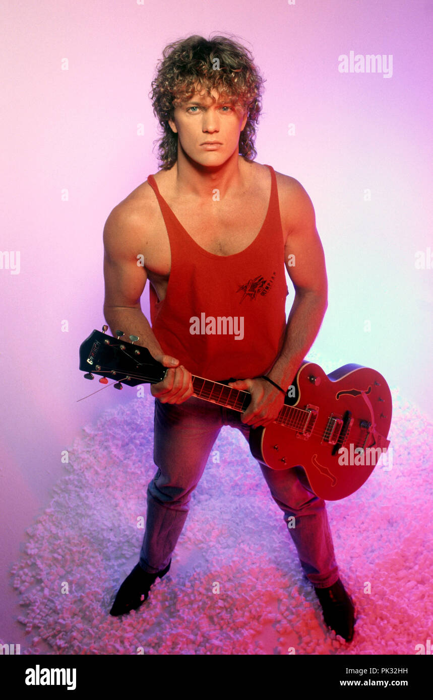 Craig McLachlan on 25.10.1990 in München / Munich. | usage ...