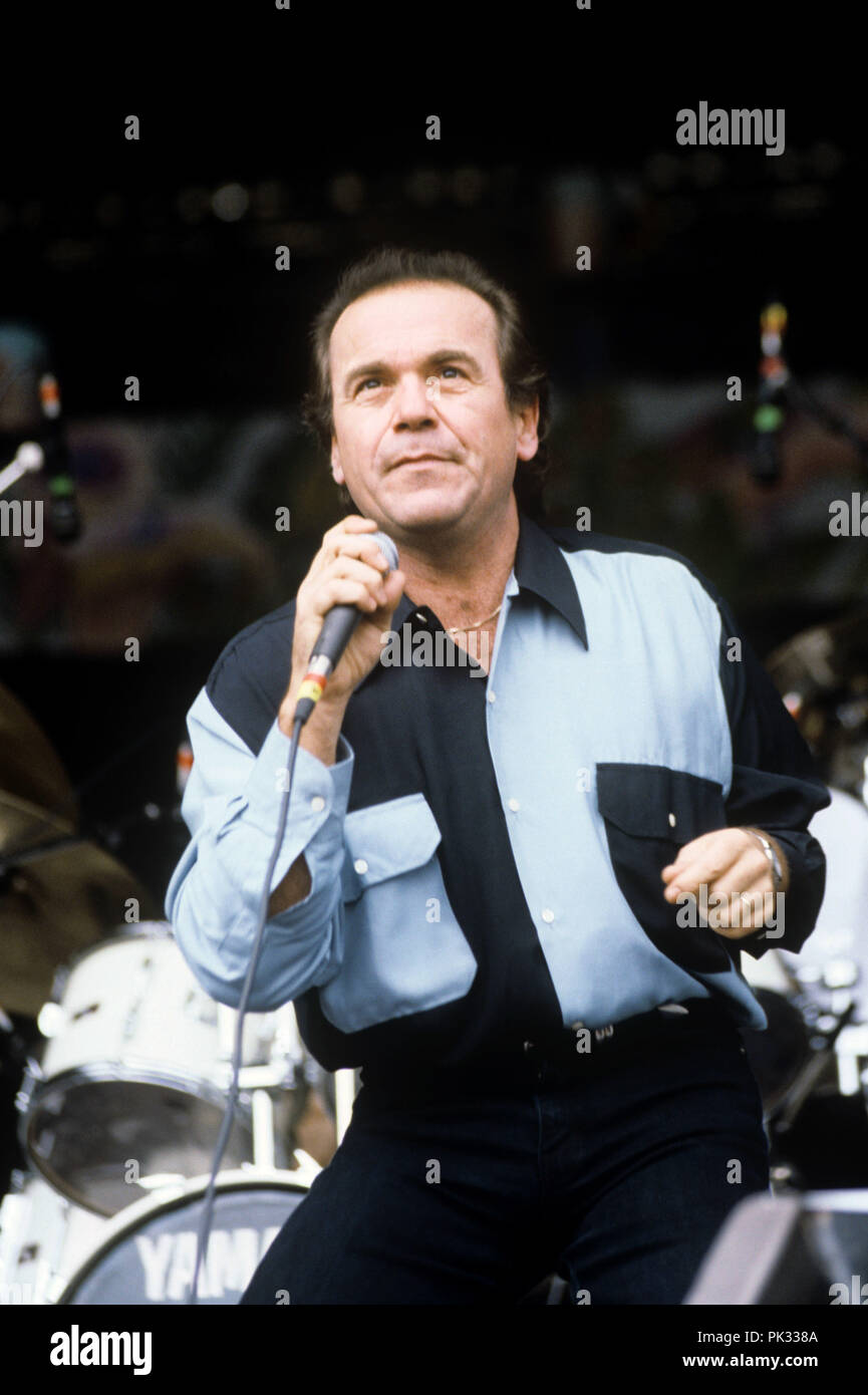 Glenn Shorrock (Little River Band) on 29.06.1991 in Dinkelsbühl. usage worldwide Stock Photo Glenn Shorrock (Little River Band) on 29.06.1991 in Dinkelsbühl. usage worldwide Stock Photo