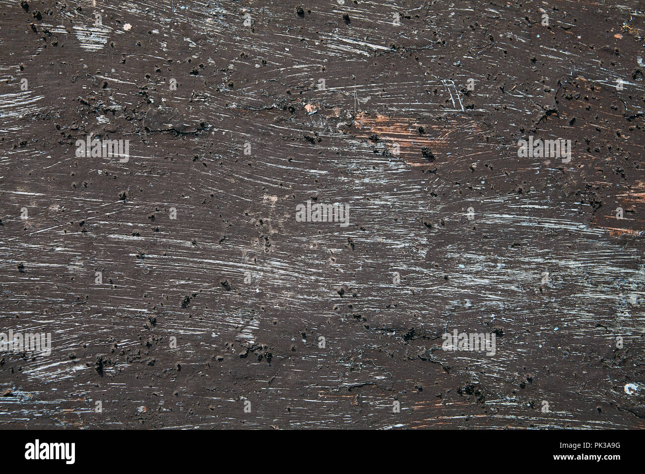 Tarred board hi-res stock photography and images - Alamy