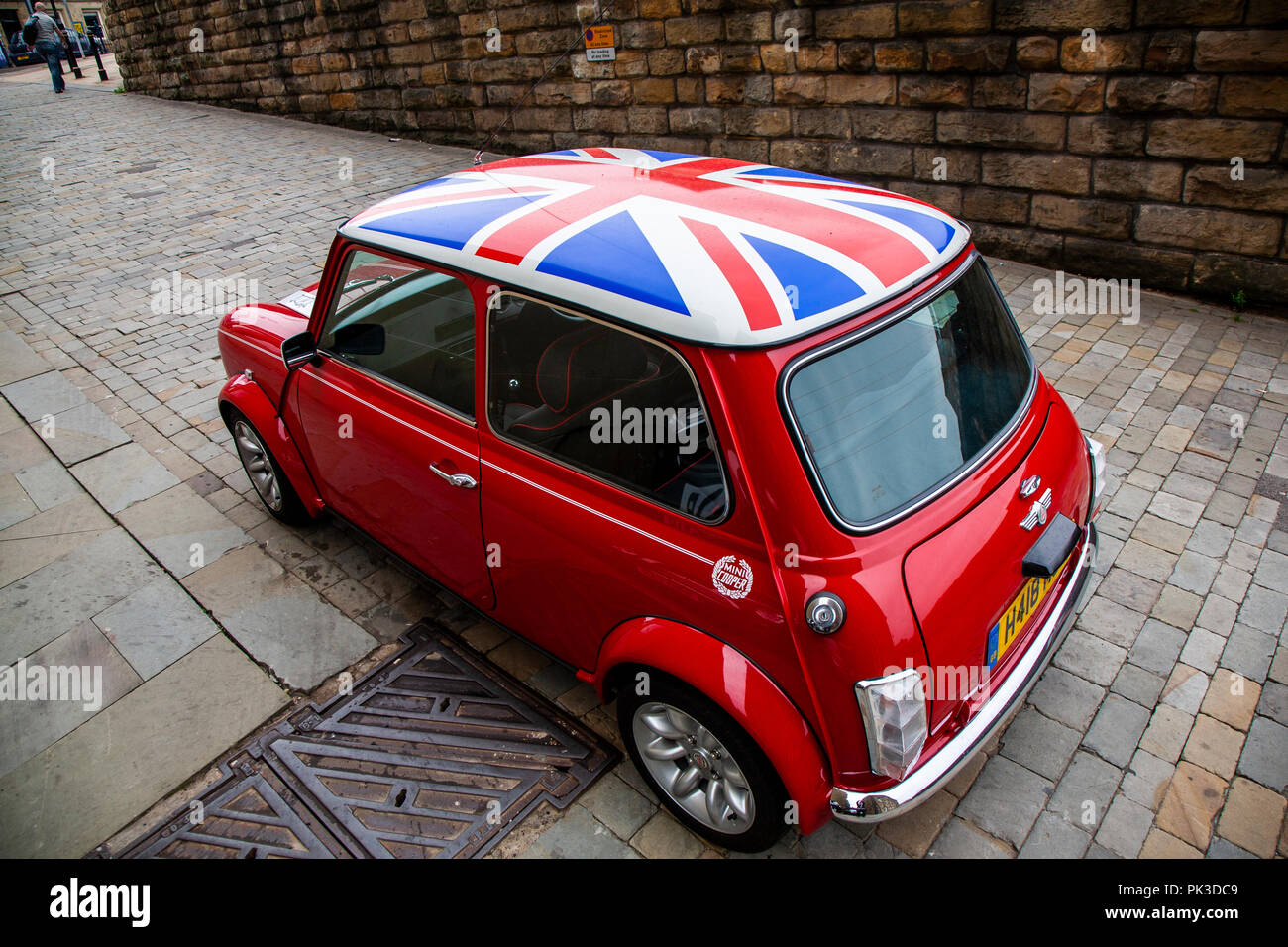 Red mini with union jack roof hi-res stock photography and images - Alamy
