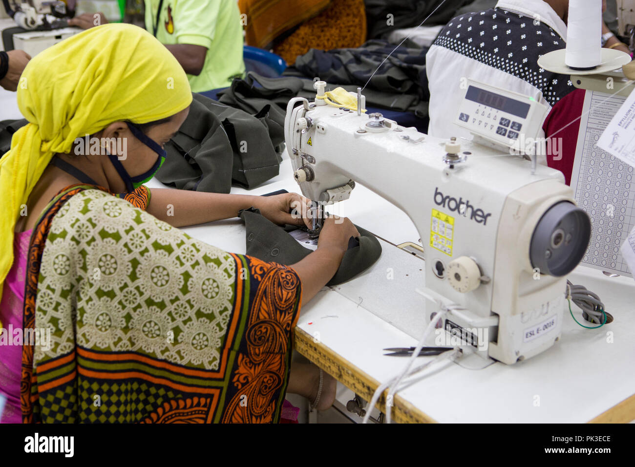 Sewing Machine Used In Garment Industry At Michaelgelliso Blog