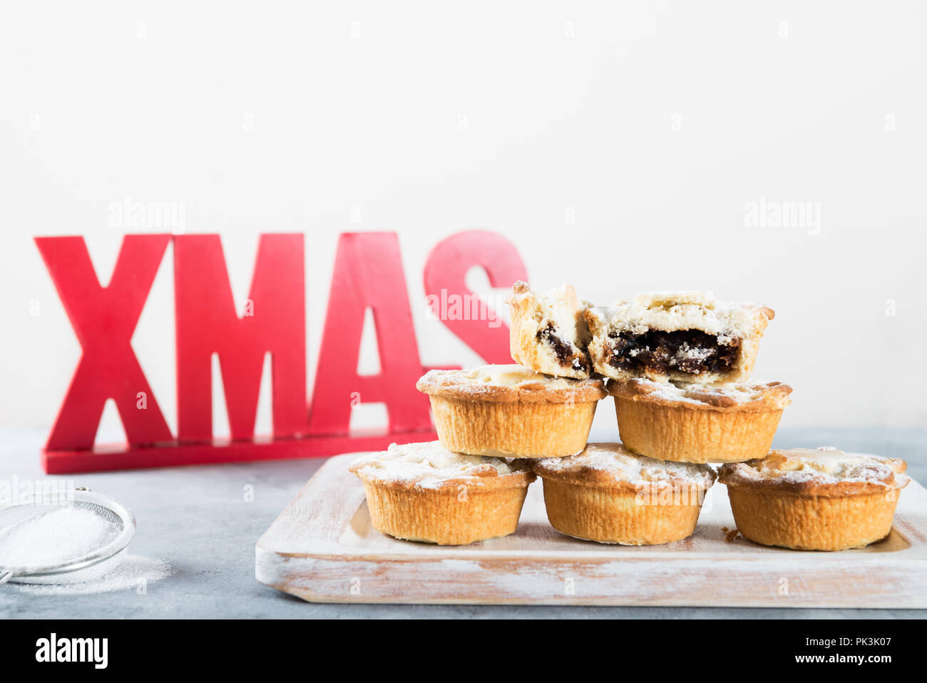 All butter shortcrust pastry mince pies hires stock photography and