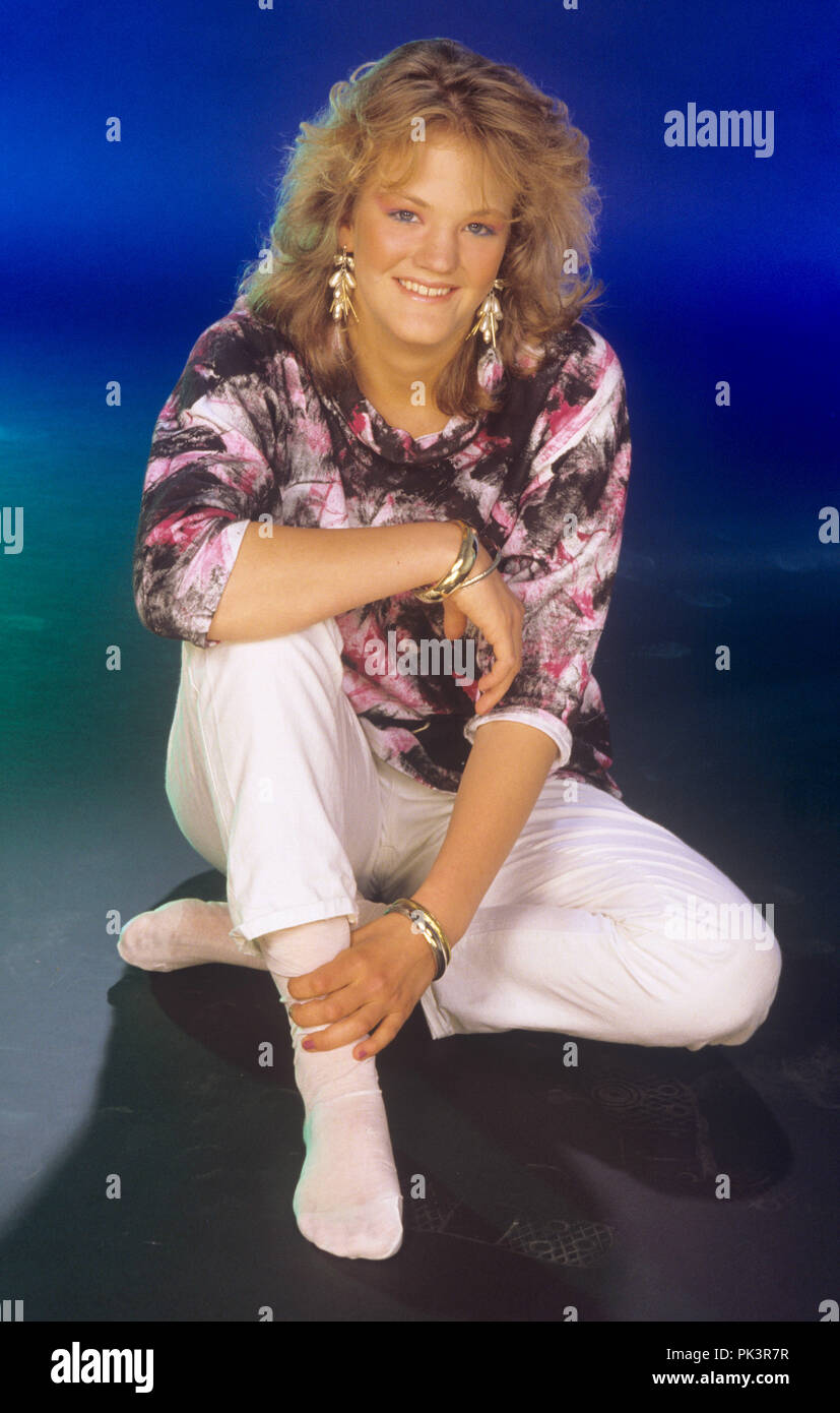 Nicole Brühl on 01.06.1986 in München  Munich. | usage worldwide Stock  Photo - Alamy