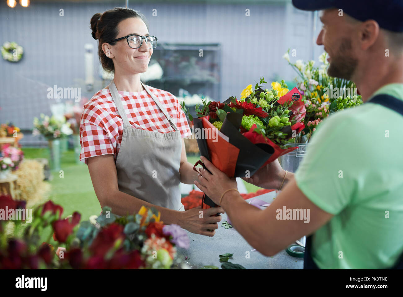 Flower Delivery Service Stock Photo Alamy