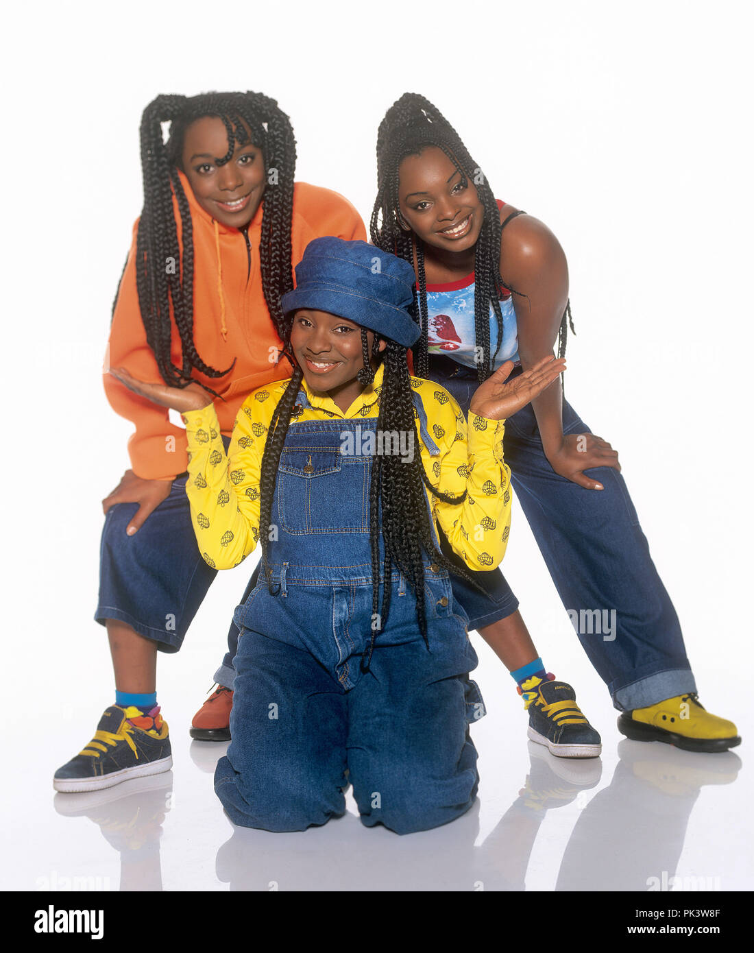 Cleopatra (lr) Cleo Higgins, Yonah Higgins, Zainam Higgins on 05.03.