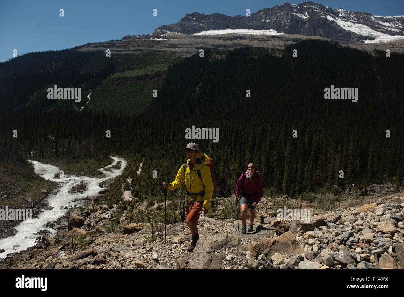 Female hiking in columbia hi-res stock photography and images - Alamy