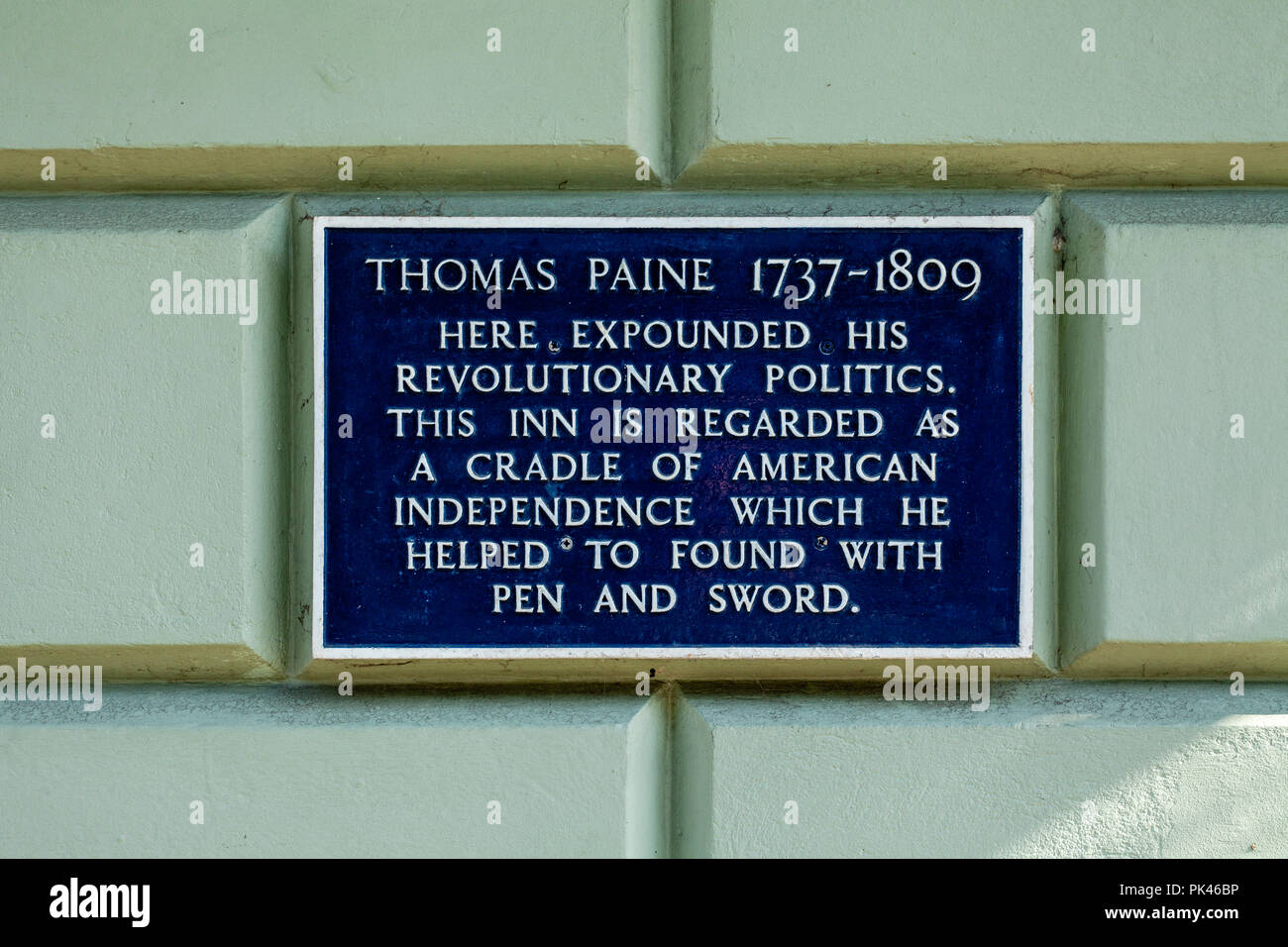A Thomas Paine (American Revolutionary) Wall Plaque Outside The White Hart Hotel, High Street, Lewes, East Sussex, UK Stock Photo