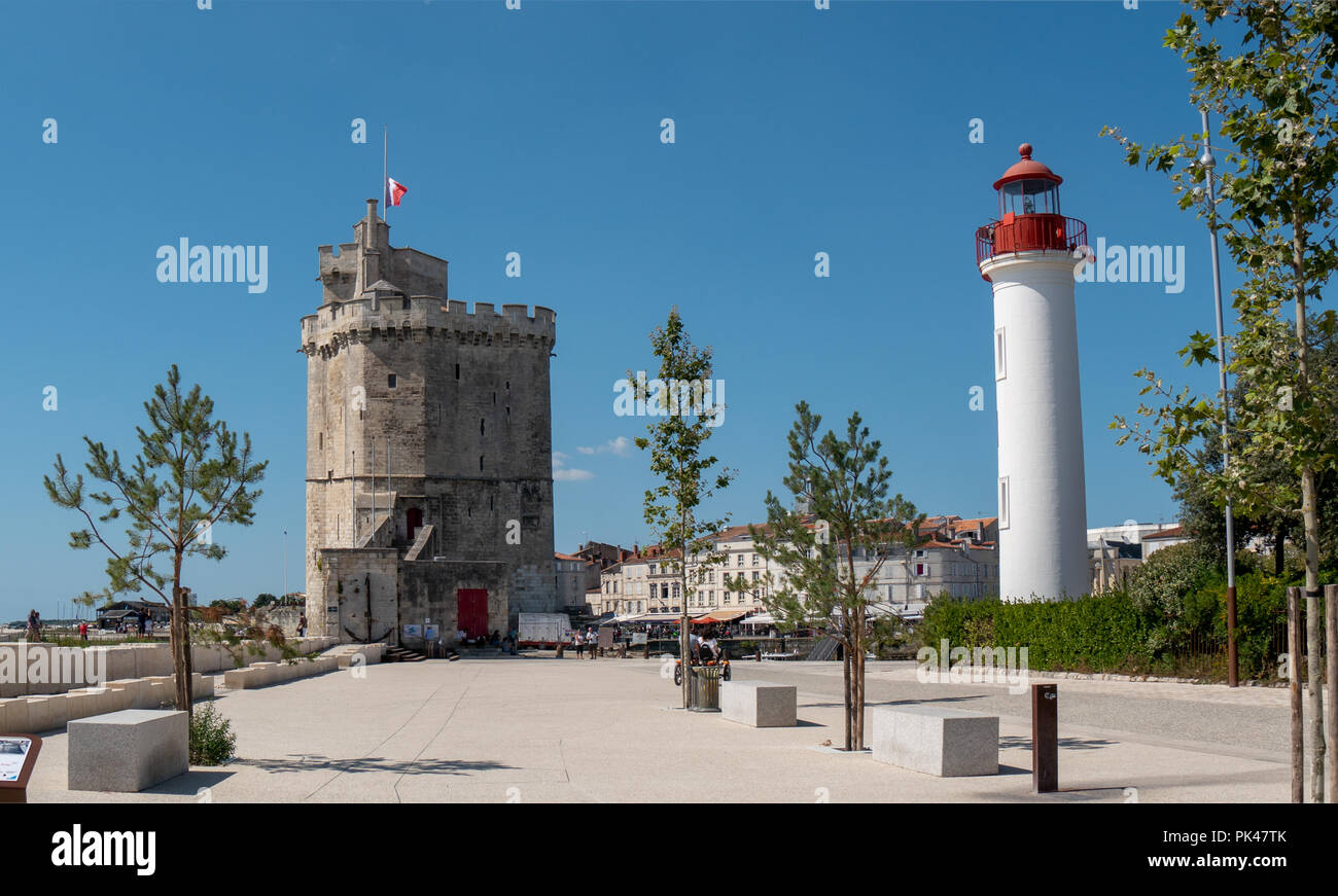 A View Of The Lighthouse Of La Rochelle In France Stock Photo Alamy a-view-of-the-lighthouse-of-la-rochelle-in-france-stock-photo-alamy
