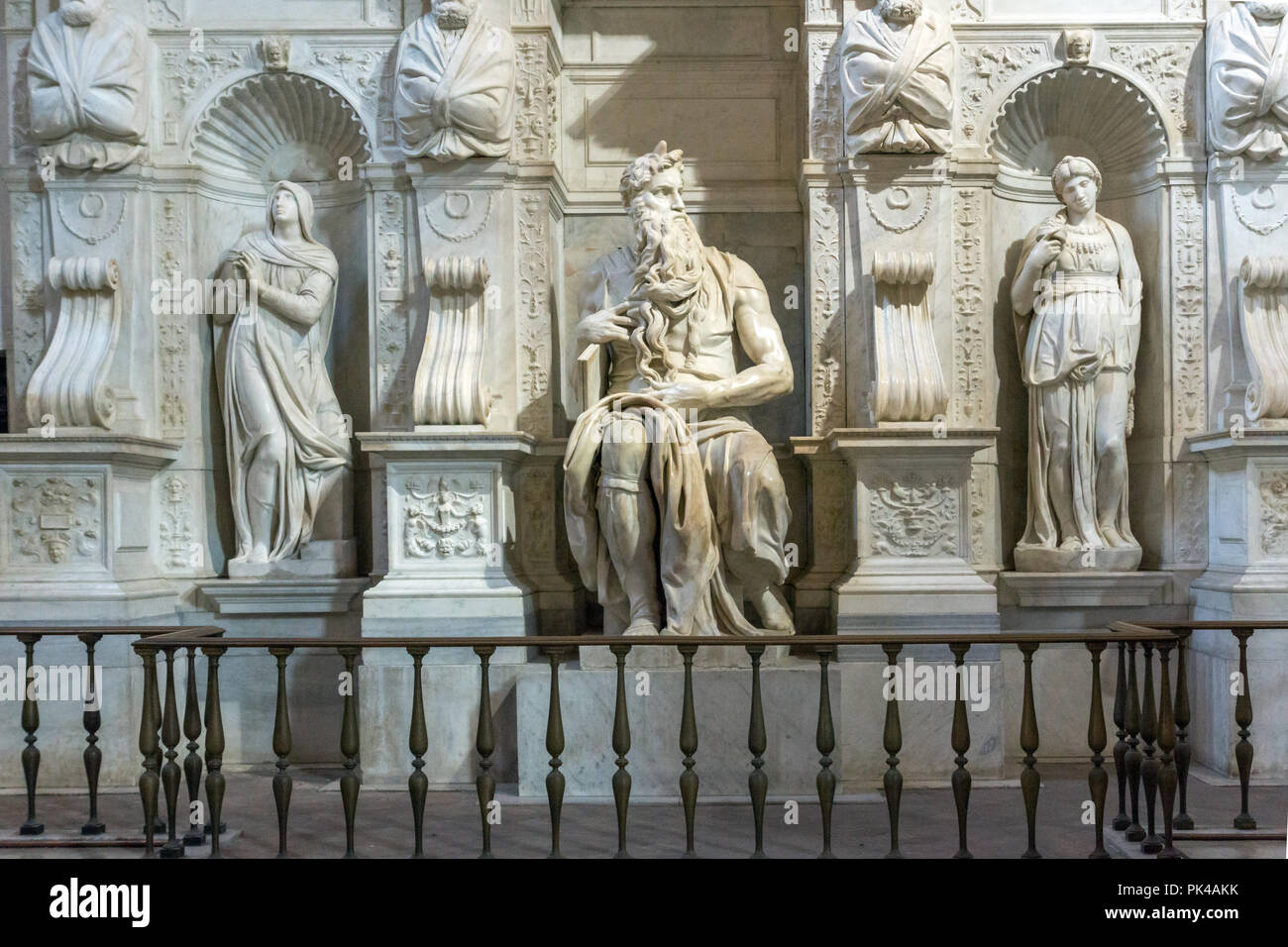 ROME, ITALY - JUNE 23, 2017: Michelangelo's Moses, Statue in the basilica  of Saint Peter in Chains (San Pietro in Vincoli ) in Rome, Italy Stock  Photo - Alamy