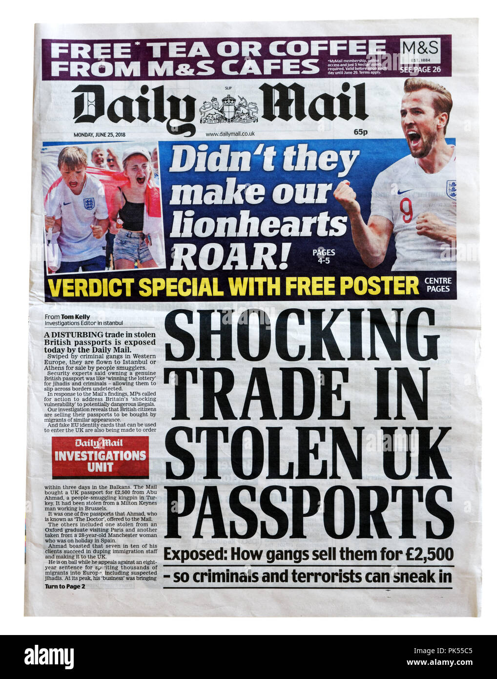 Front page of the Daily Mail with the headline Shocking Trade in Stolen UK Passports, revealing the sale of stolen passports and ID on social media Stock Photo