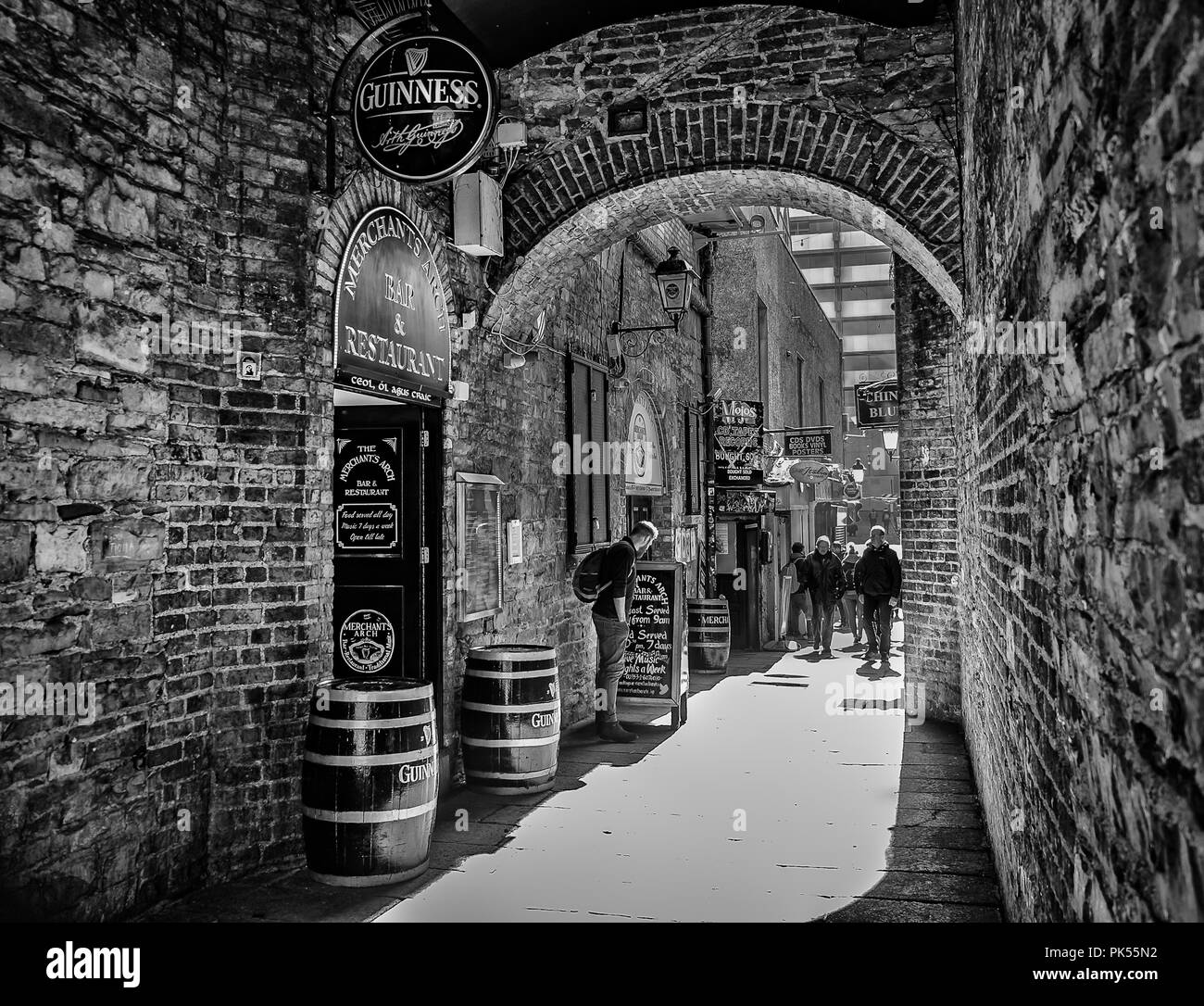 Brick alley restaurant Black and White Stock Photos & Images Alamy