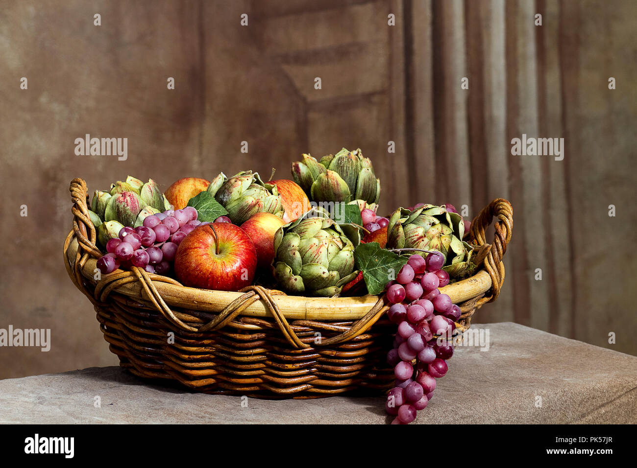 Faux fruit hi-res stock photography and images - Alamy