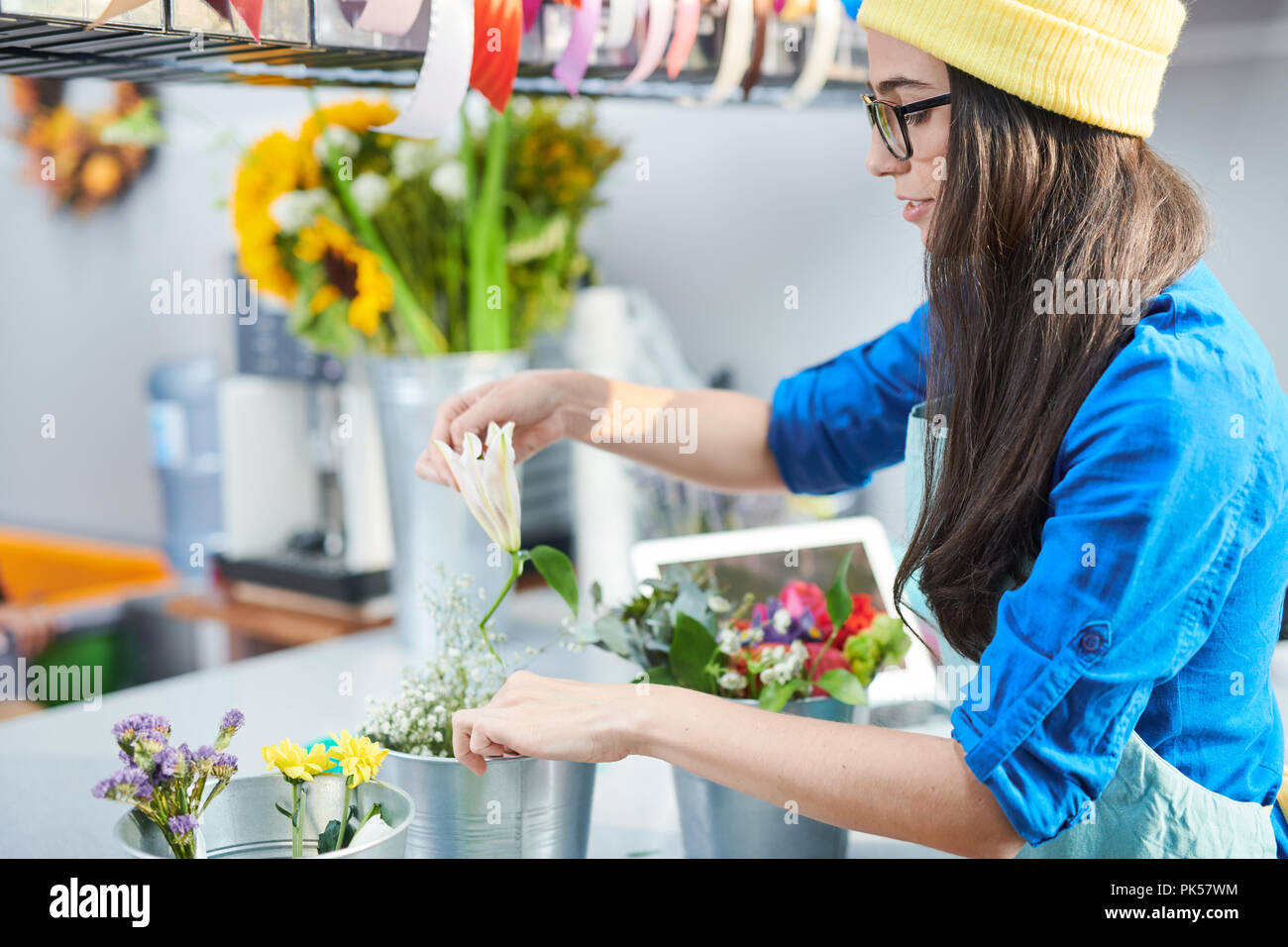 Hat florist hires stock photography and images Alamy