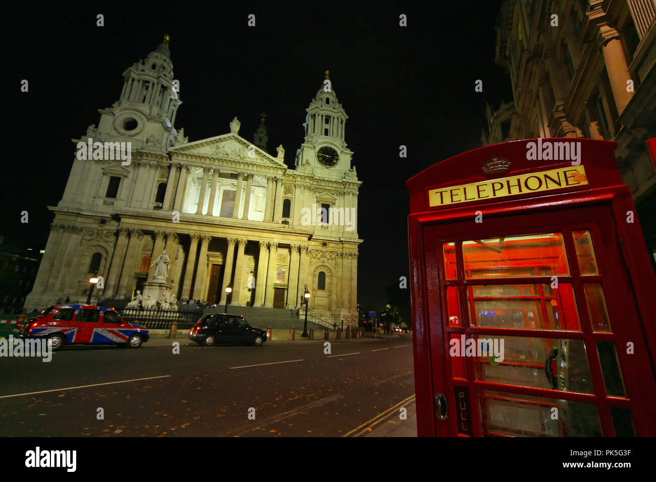 Photographic poster St Paul/'s Cathedral RED LONDON telephone box night new