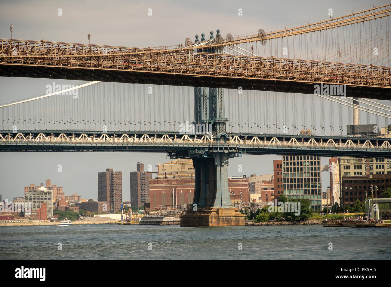 The Manhattan Bridge And The Brooklyn Bridge In The Foreground Crossing The East River In New York On Sunday September 2 18 C Richard B Levine Stock Photo Alamy