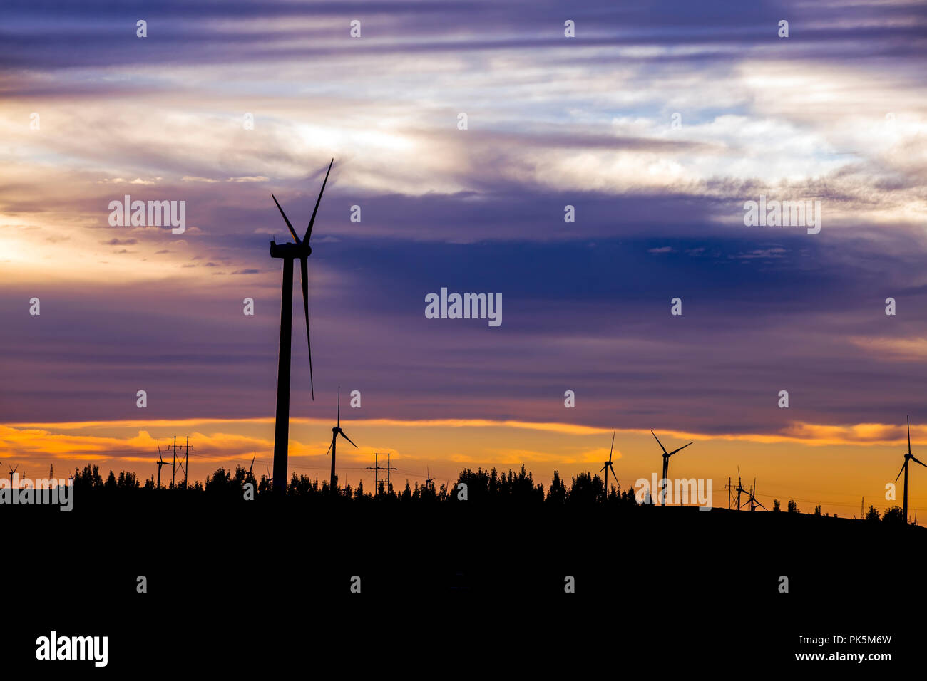 In the evening, the silhouette of wind turbines Stock Photo - Alamy