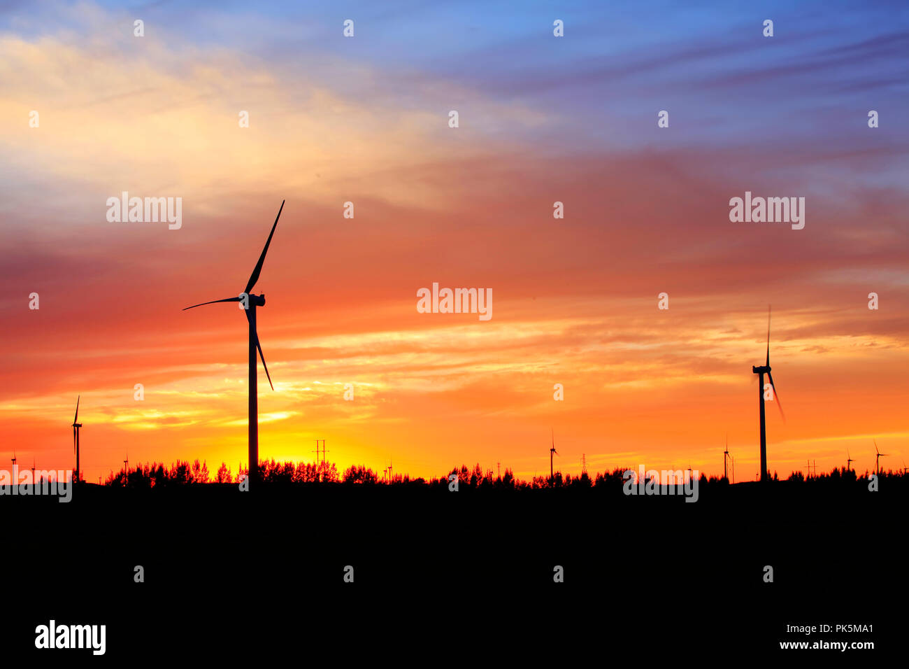 In the evening, the silhouette of wind turbines Stock Photo - Alamy