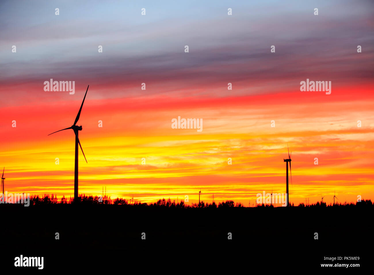 In the evening, the silhouette of wind turbines Stock Photo - Alamy