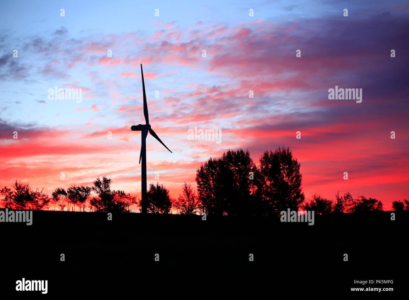 In the evening, the silhouette of wind turbines Stock Photo - Alamy