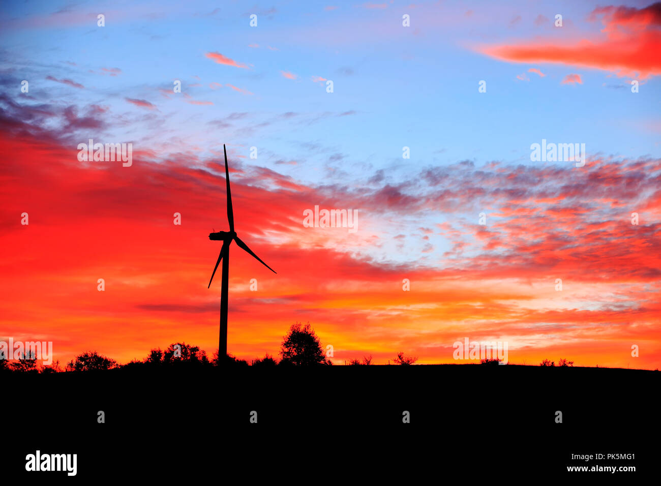 In the evening, the silhouette of wind turbines Stock Photo - Alamy