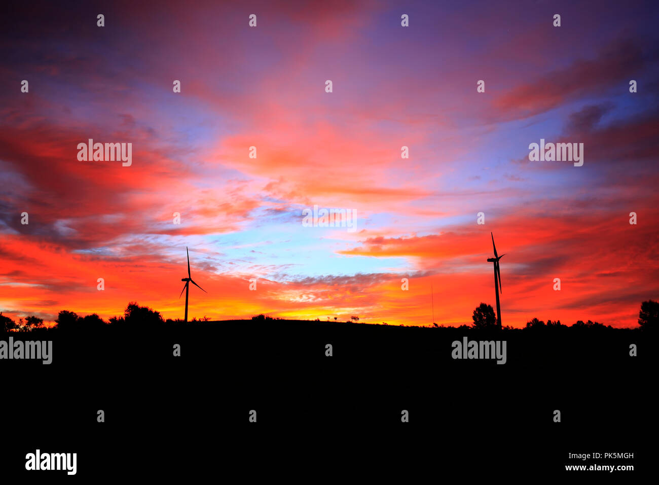 In the evening, the silhouette of wind turbines Stock Photo - Alamy