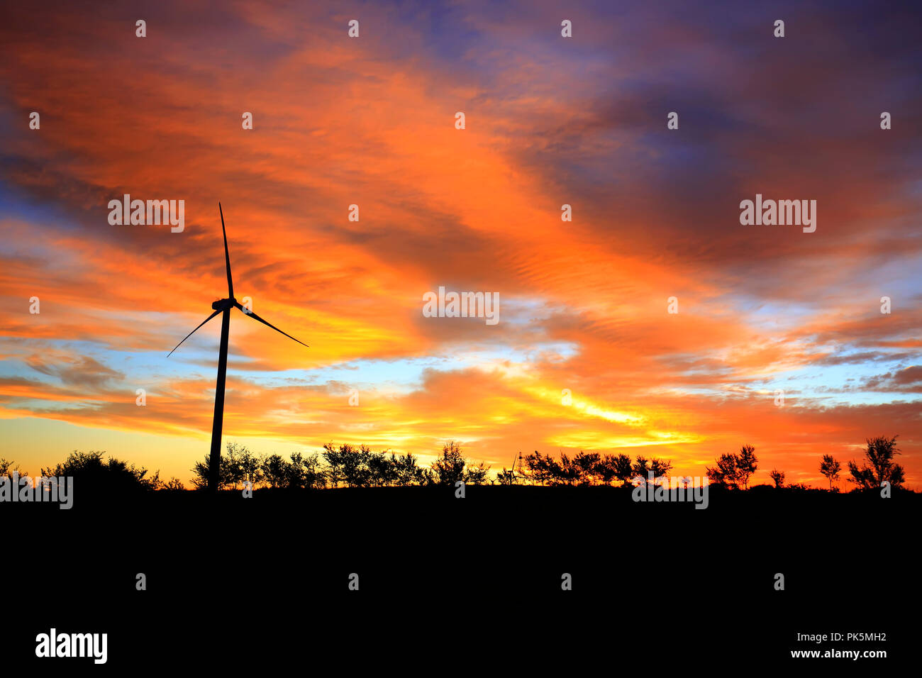In the evening, the silhouette of wind turbines Stock Photo - Alamy