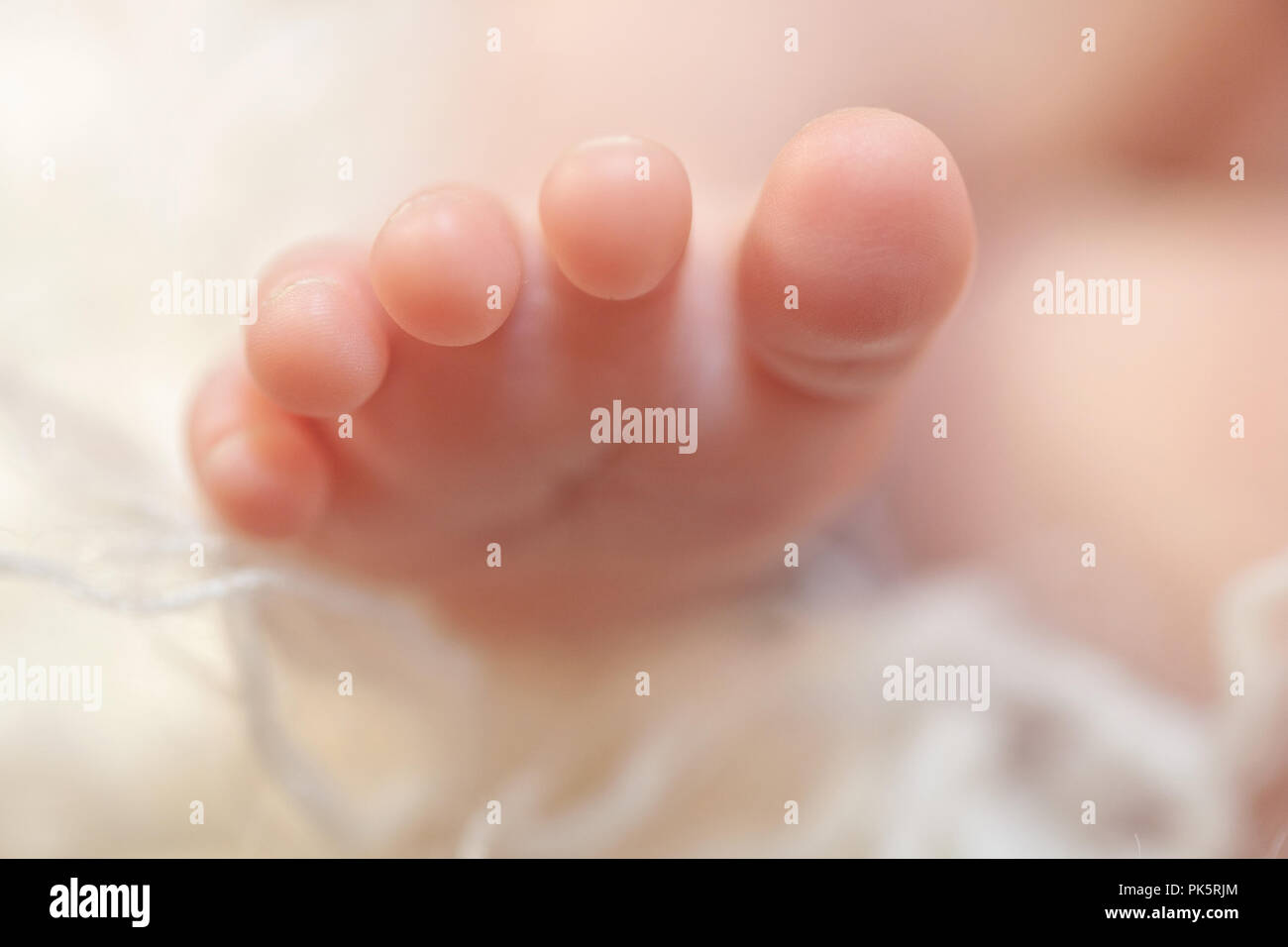 Newborn baby toes detail Stock Photo - Alamy