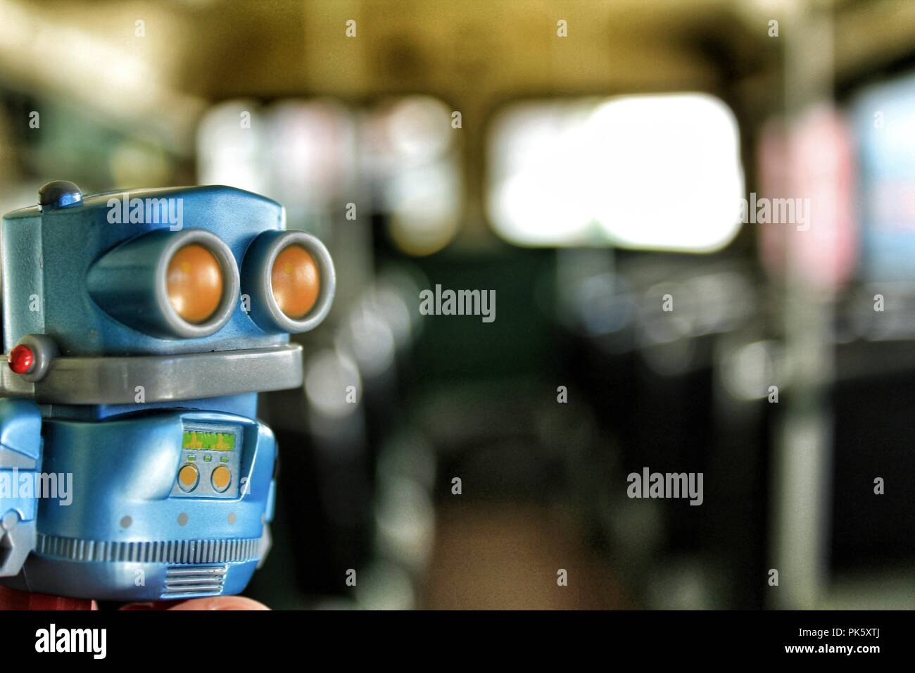 robot bus toy