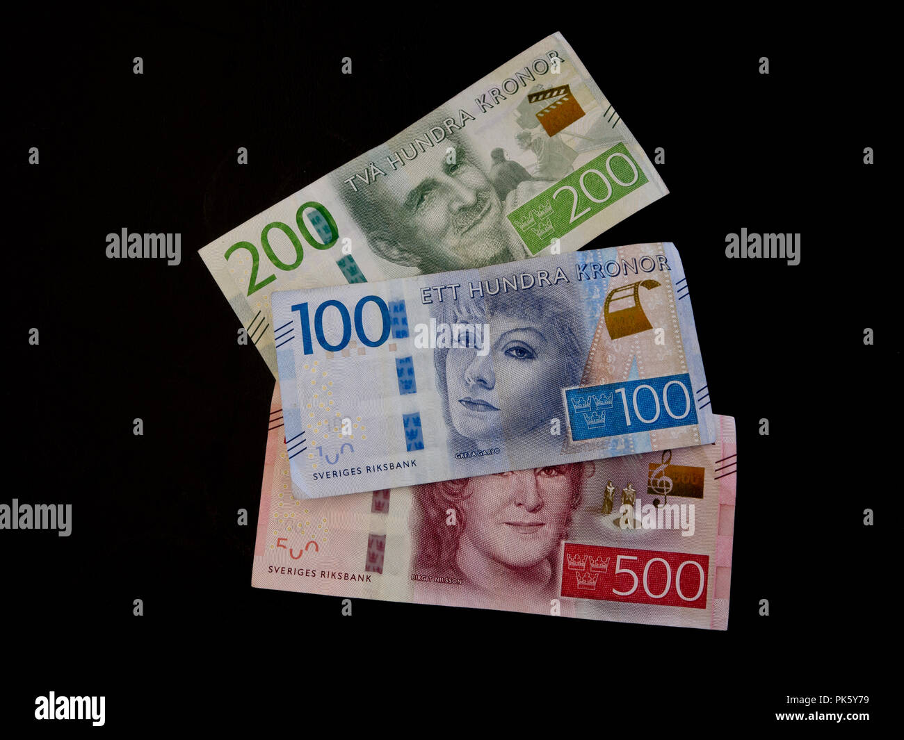 Five Hundred Swedish Kronor Hi res Stock Photography And Images Alamy five-hundred-swedish-kronor-hi-res-stock-photography-and-images-alamy